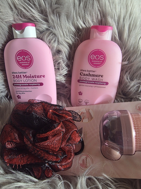 eos Other - eos Pink Pomegranate Raspberry Shea Better Body Wash & Lotion Set